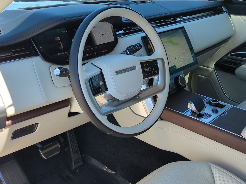 Thumbnail: 2023 Land Rover Range Rover - 2
