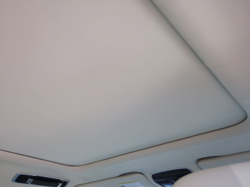 Thumbnail: 2023 Land Rover Range Rover - 26