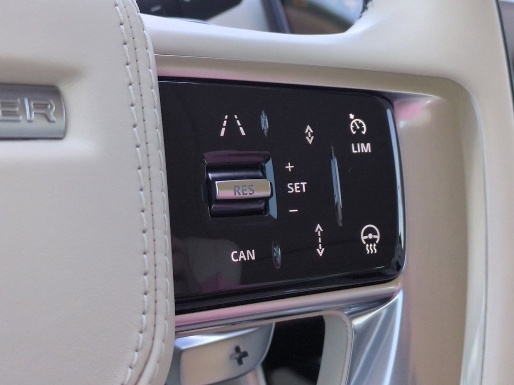 Thumbnail: 2023 Land Rover Range Rover - 29