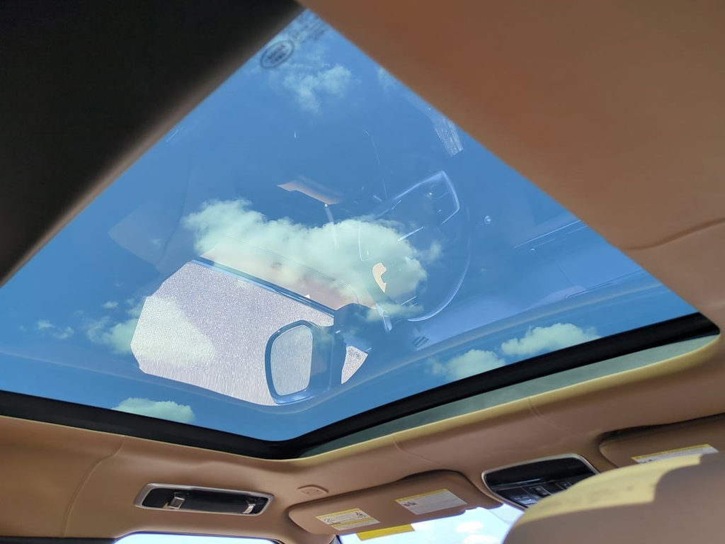 Thumbnail: 2024 Land Rover Range Rover - 27