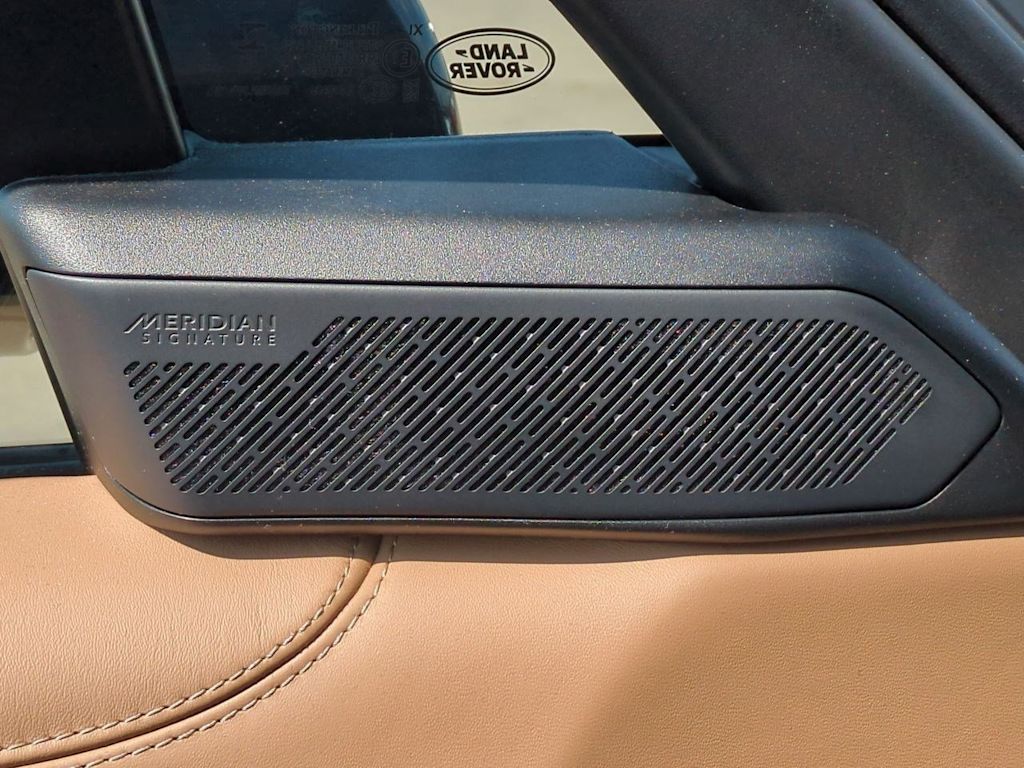 Thumbnail: 2024 Land Rover Range Rover - 15