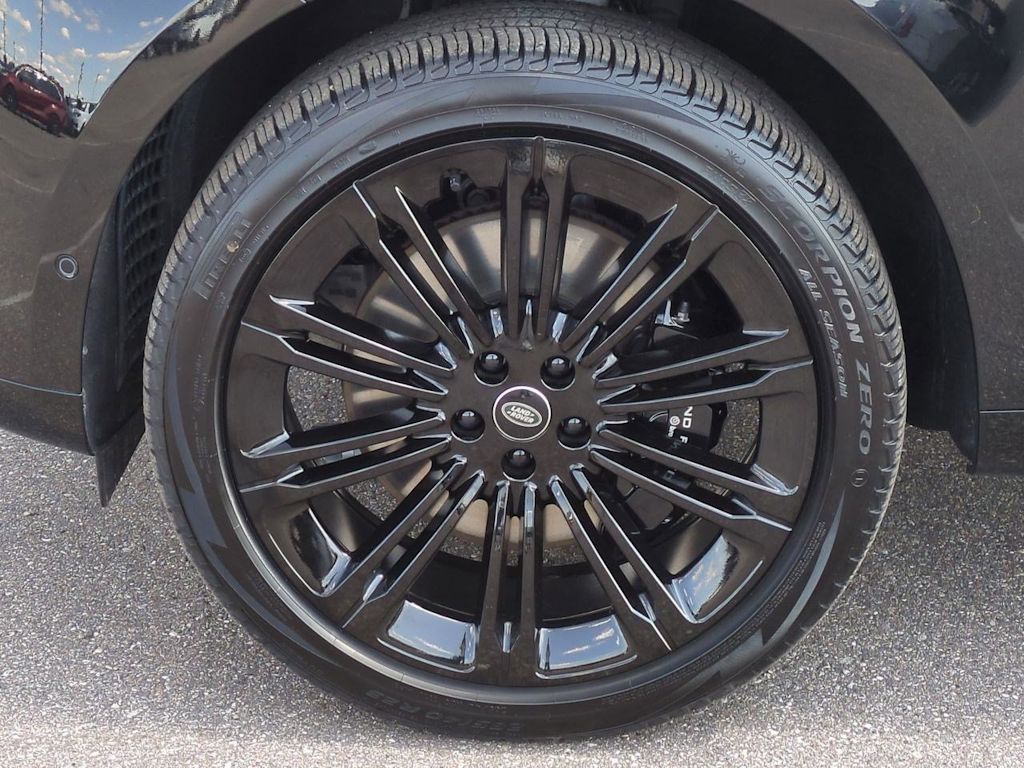 Thumbnail: 2024 Land Rover Range Rover - 6