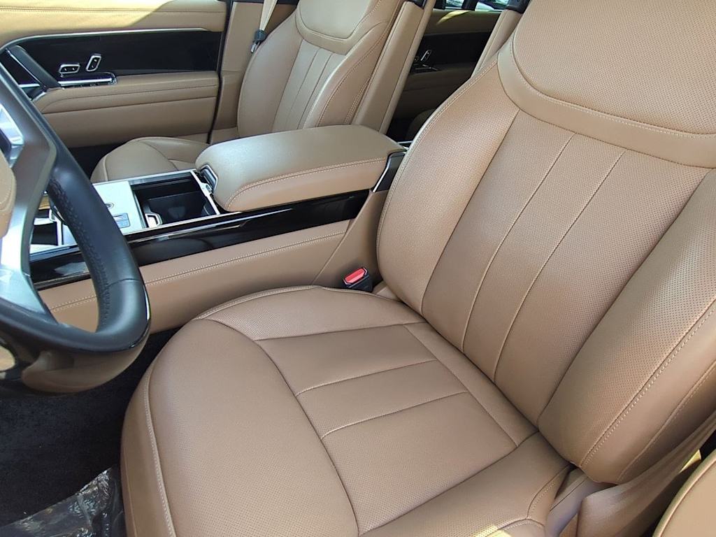 Thumbnail: 2024 Land Rover Range Rover - 9