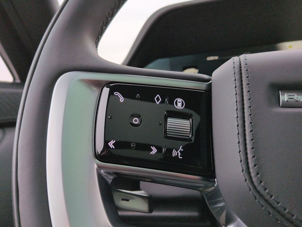 Thumbnail: 2026 Land Rover Range Rover - 30