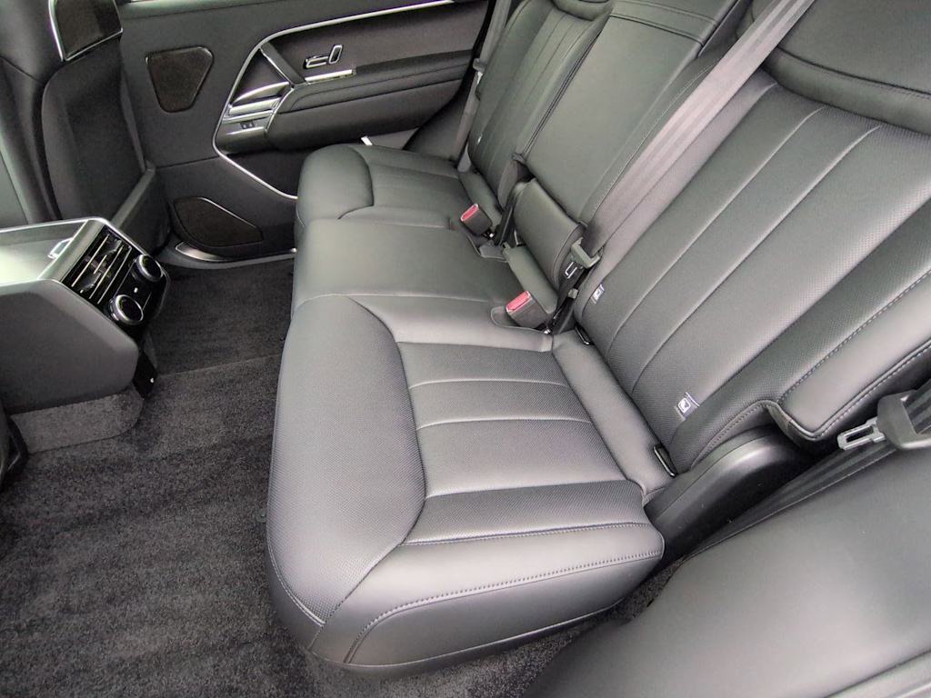 Thumbnail: 2026 Land Rover Range Rover - 13