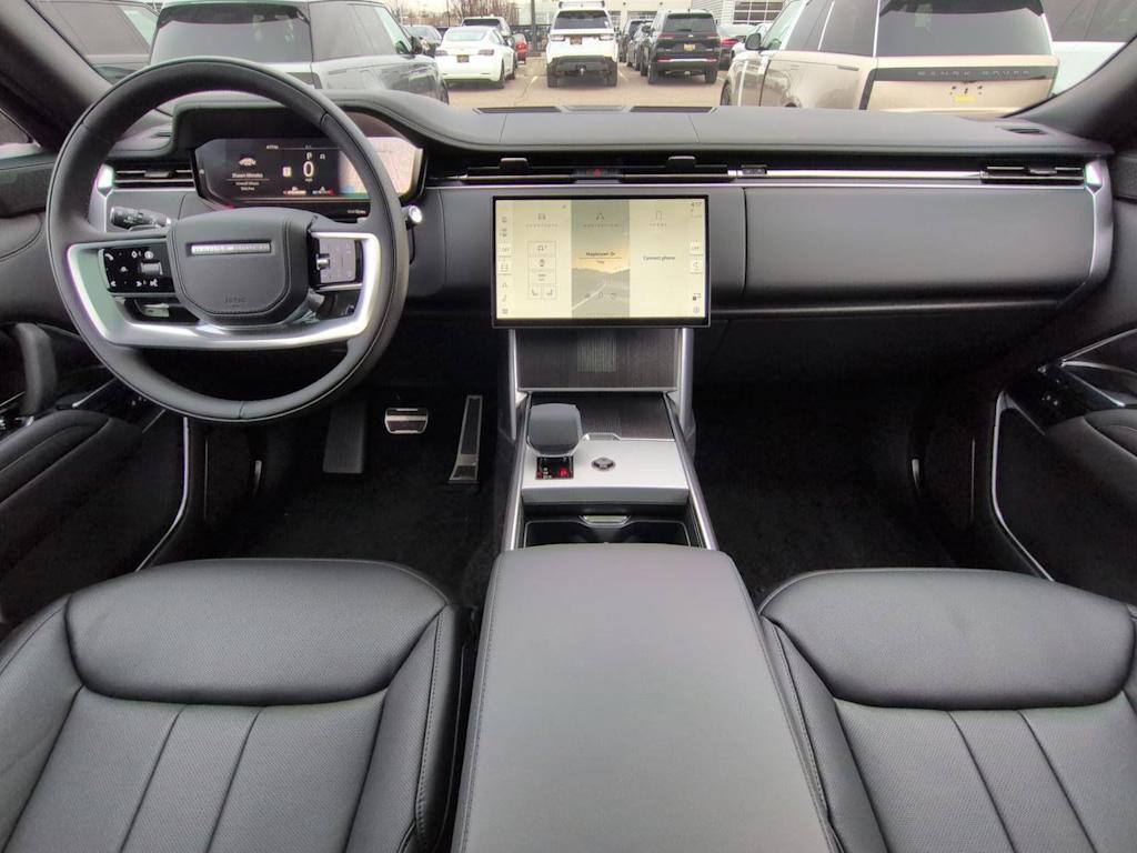 Thumbnail: 2026 Land Rover Range Rover - 10