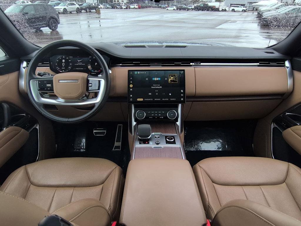 Thumbnail: 2023 Land Rover Range Rover - 10