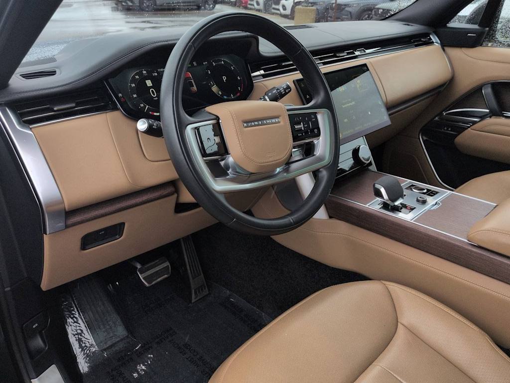 Thumbnail: 2023 Land Rover Range Rover - 2