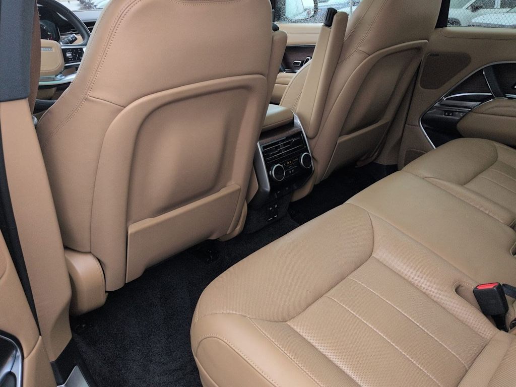 Thumbnail: 2023 Land Rover Range Rover - 13