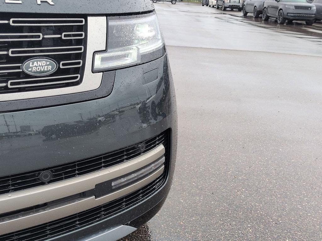 Thumbnail: 2023 Land Rover Range Rover - 24