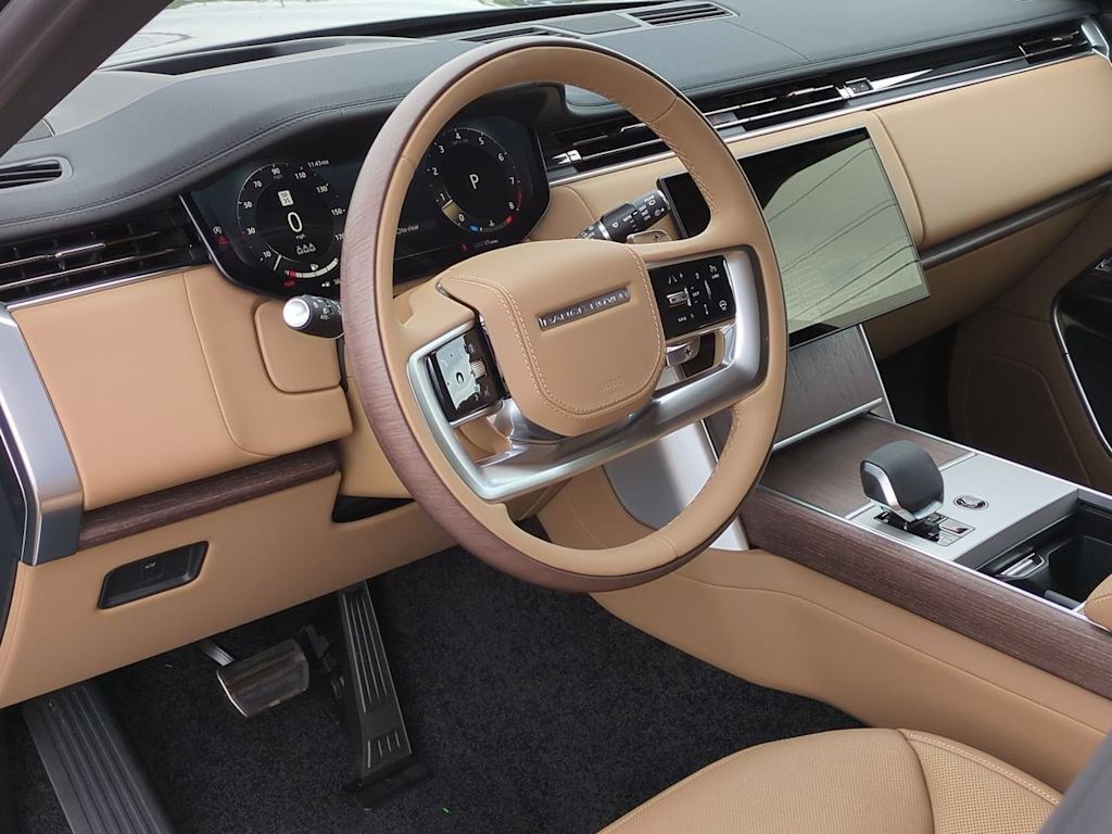 Thumbnail: 2025 Land Rover Range Rover - 2