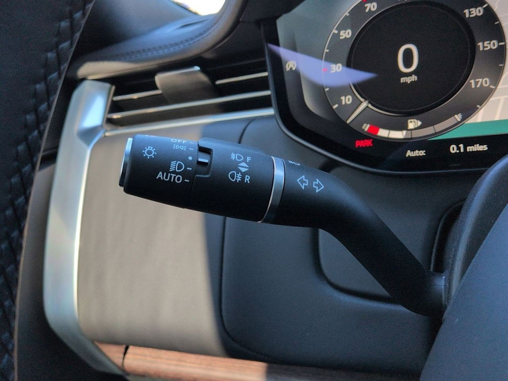 Thumbnail: 2025 Land Rover Range Rover - 32