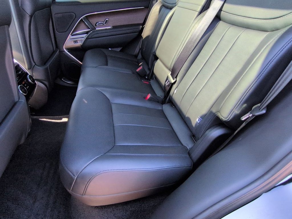 Thumbnail: 2025 Land Rover Range Rover - 13