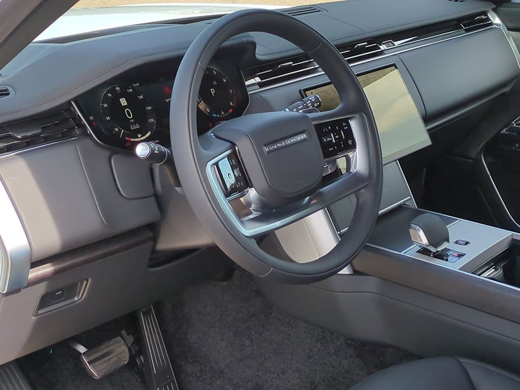 Thumbnail: 2025 Land Rover Range Rover - 2