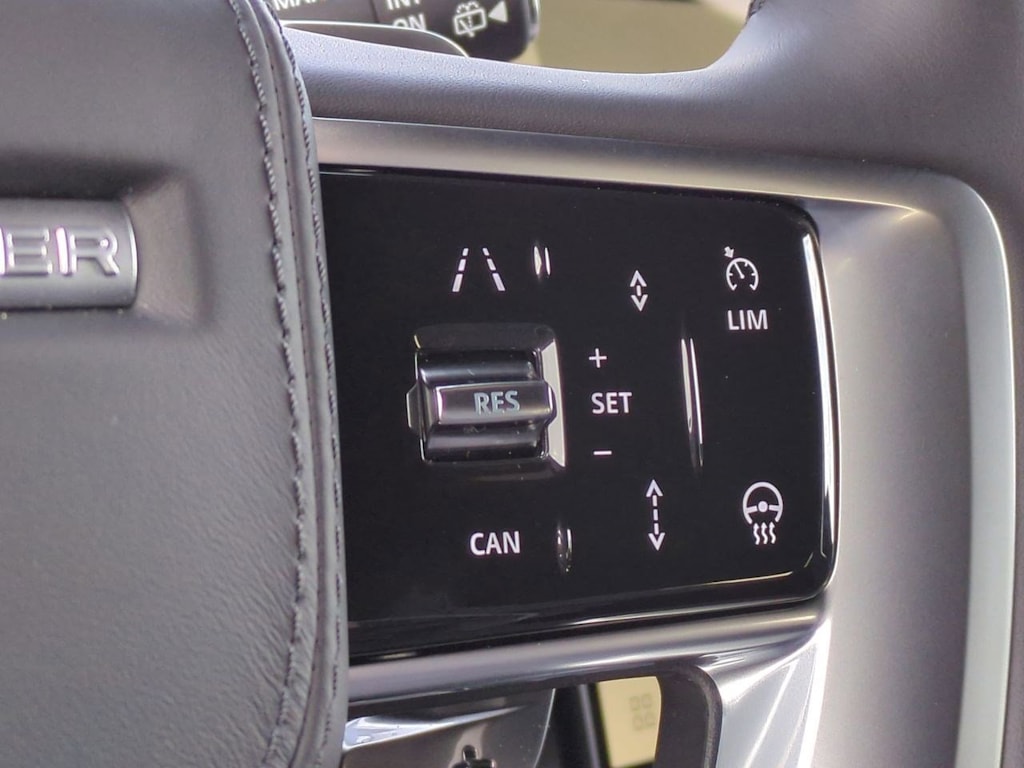 Thumbnail: 2025 Land Rover Range Rover - 14