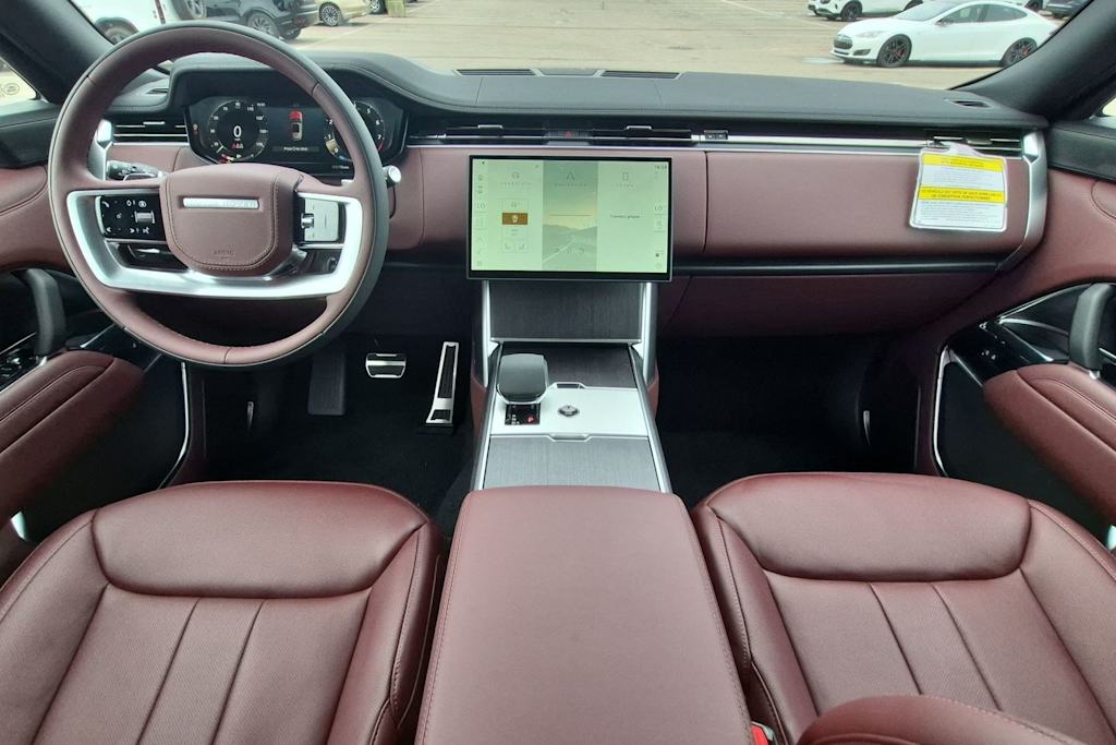 Thumbnail: 2026 Land Rover Range Rover - 9