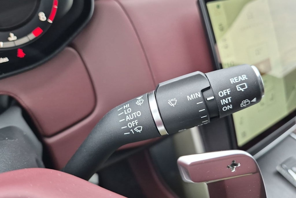 Thumbnail: 2026 Land Rover Range Rover - 29