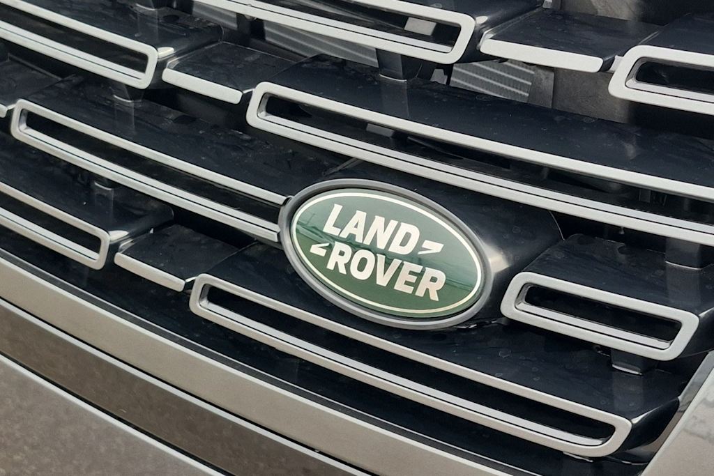 Thumbnail: 2026 Land Rover Range Rover - 6