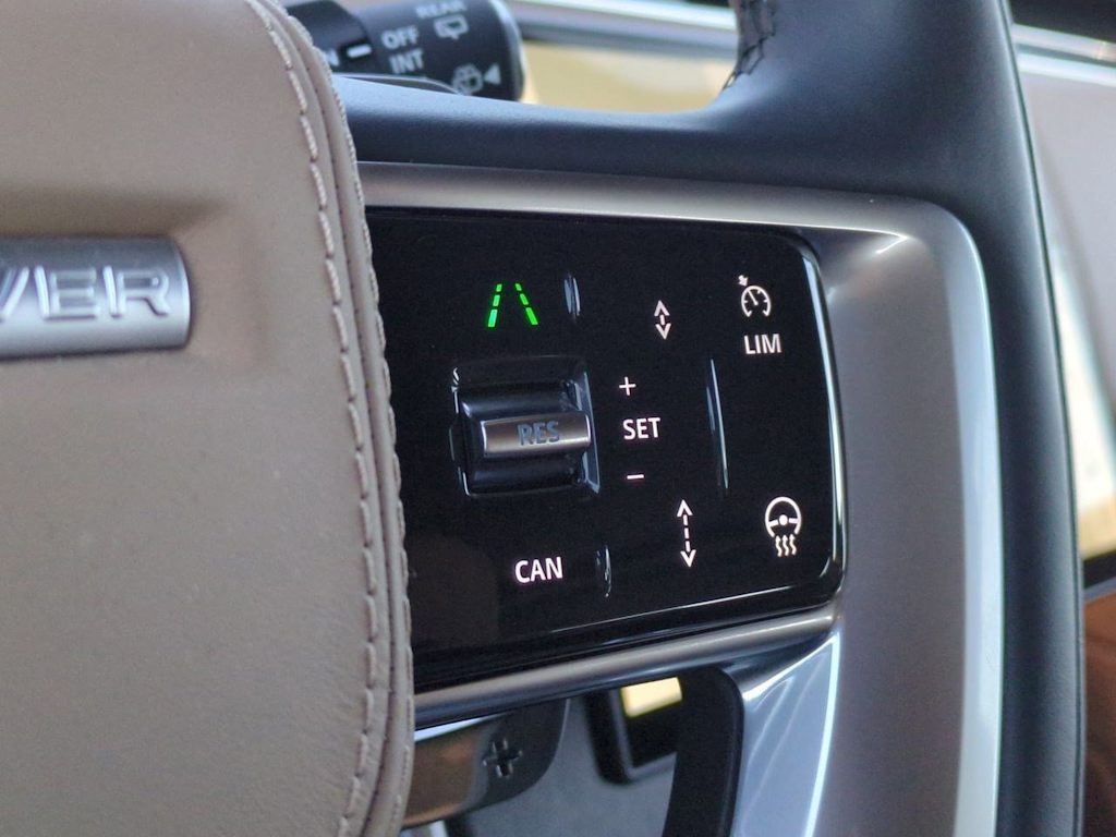 Thumbnail: 2025 Land Rover Range Rover - 28