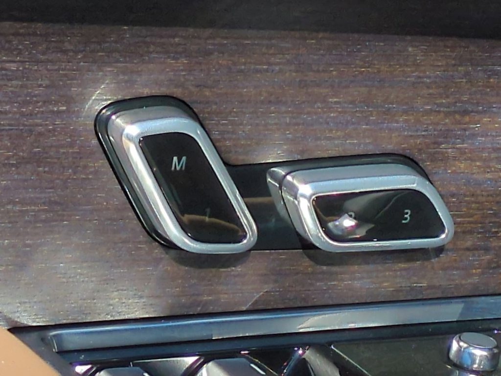 Thumbnail: 2025 Land Rover Range Rover - 21