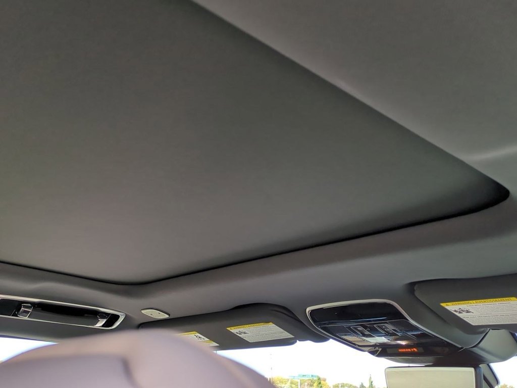 Thumbnail: 2025 Land Rover Range Rover - 24