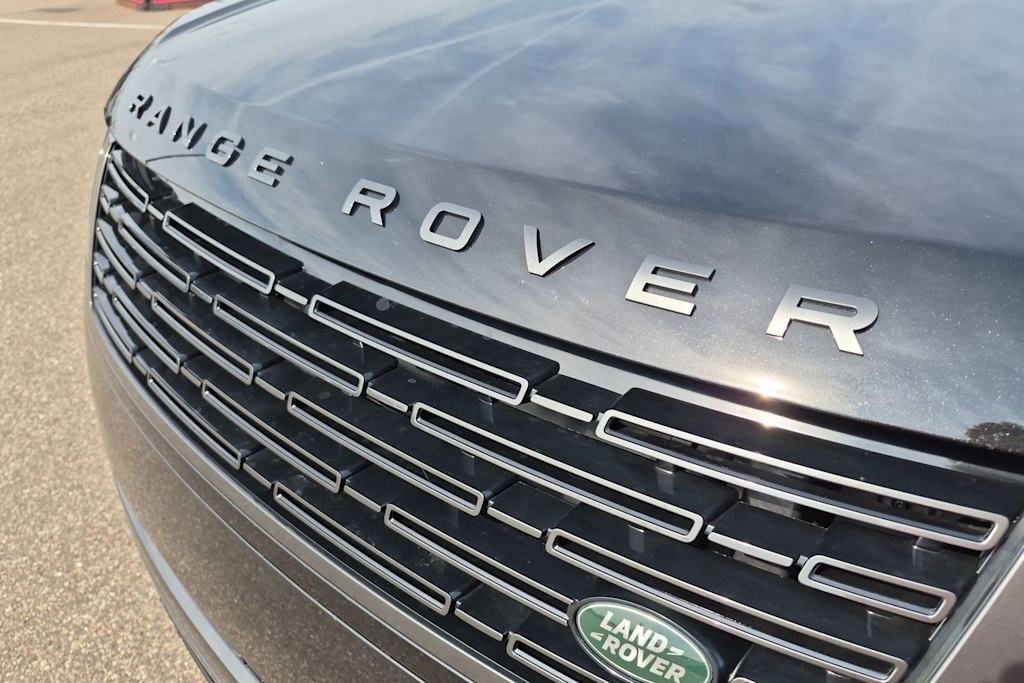 Thumbnail: 2026 Land Rover Range Rover - 25