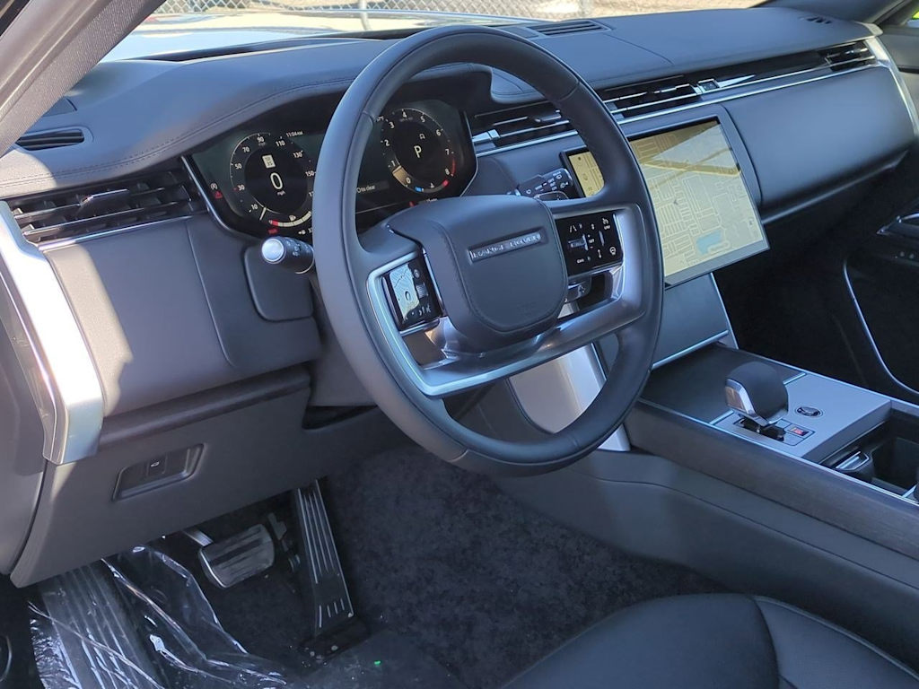 Thumbnail: 2025 Land Rover Range Rover - 2