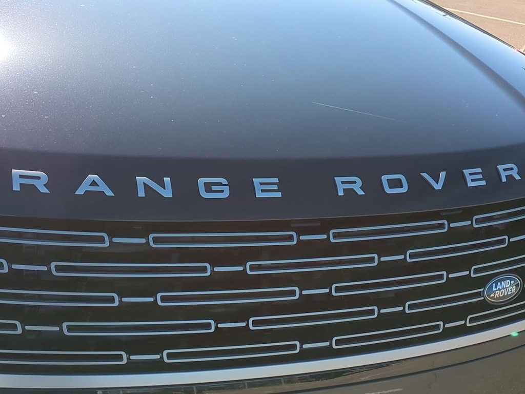 Thumbnail: 2025 Land Rover Range Rover - 24