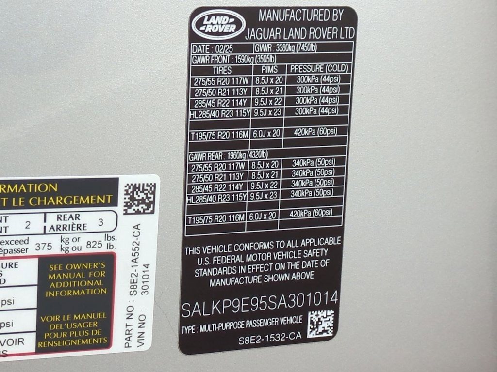 Thumbnail: 2025 Land Rover Range Rover - 18