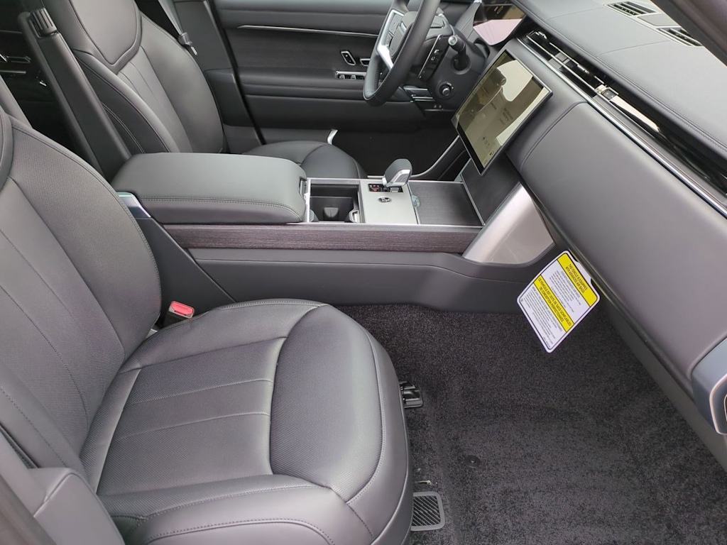 Thumbnail: 2025 Land Rover Range Rover - 12