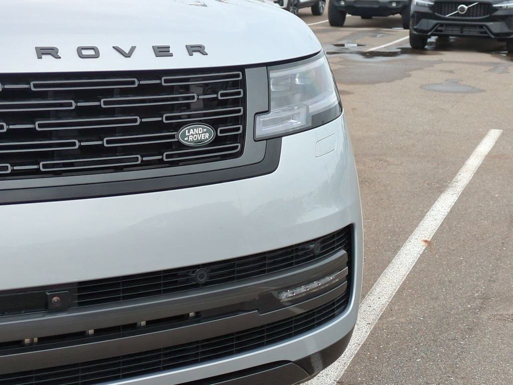 Thumbnail: 2025 Land Rover Range Rover - 22