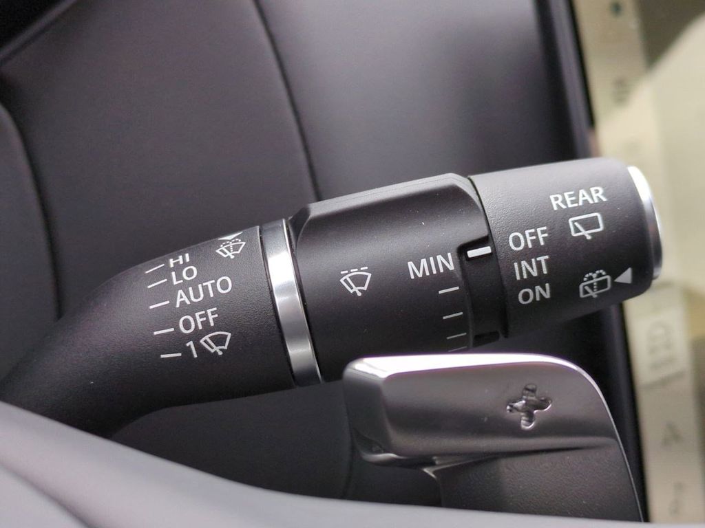 Thumbnail: 2025 Land Rover Range Rover - 32