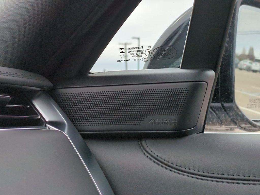 Thumbnail: 2025 Land Rover Range Rover - 34