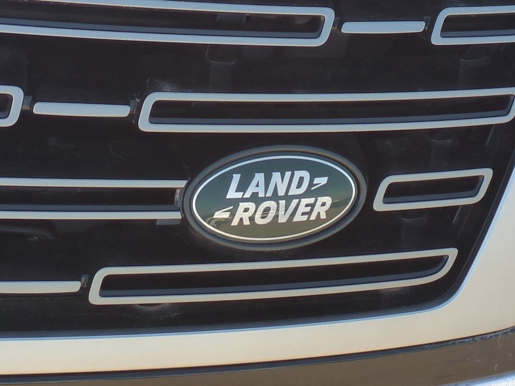 Thumbnail: 2025 Land Rover Range Rover - 22