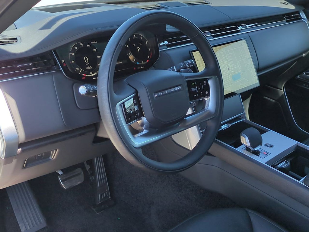 Thumbnail: 2025 Land Rover Range Rover - 2