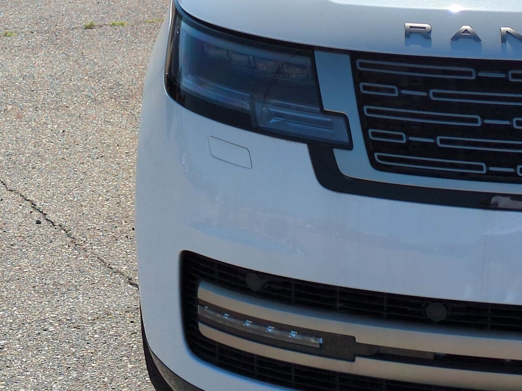 Thumbnail: 2025 Land Rover Range Rover - 7