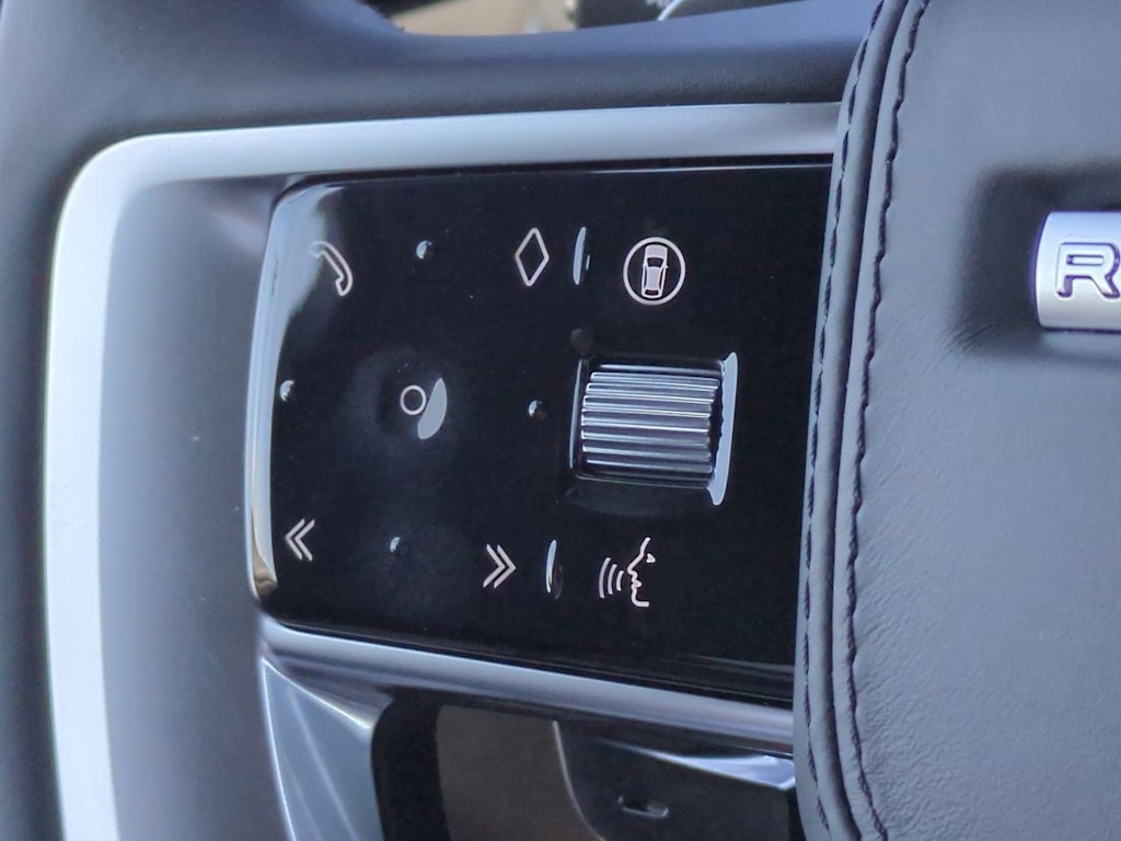 Thumbnail: 2025 Land Rover Range Rover - 28