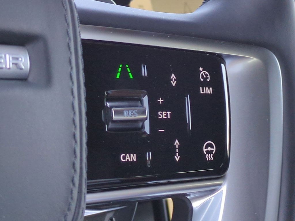 Thumbnail: 2025 Land Rover Range Rover - 29