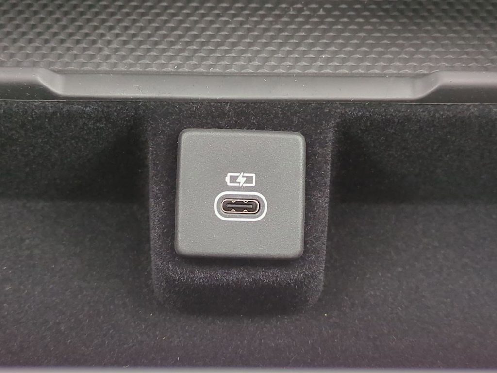 Thumbnail: 2025 Land Rover Range Rover - 36