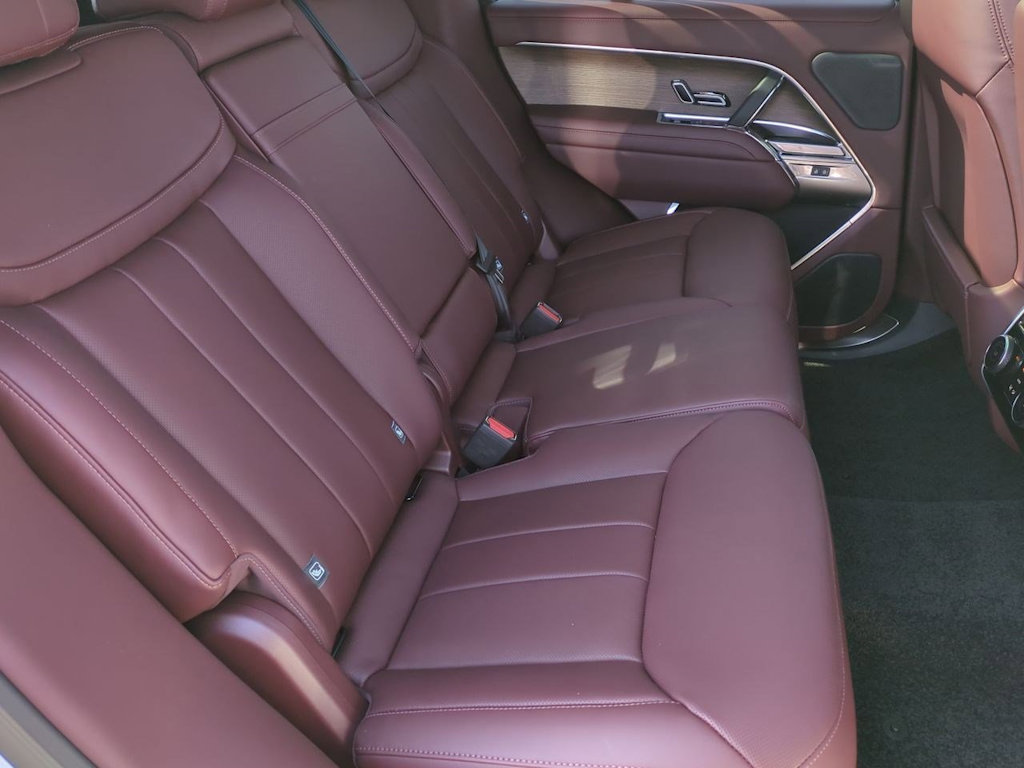 Thumbnail: 2025 Land Rover Range Rover - 27