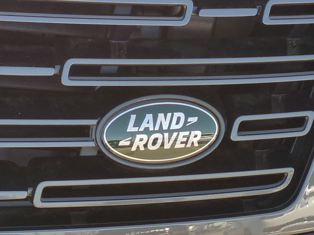 Thumbnail: 2025 Land Rover Range Rover - 6