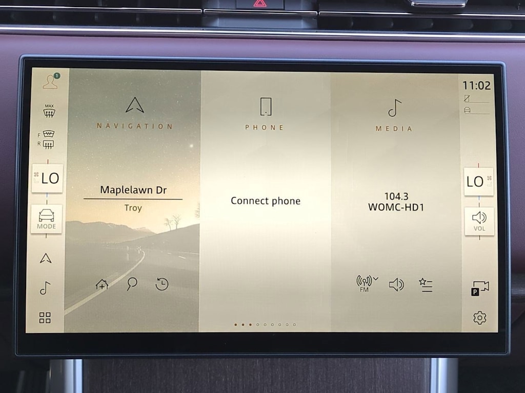 Thumbnail: 2025 Land Rover Range Rover - 14