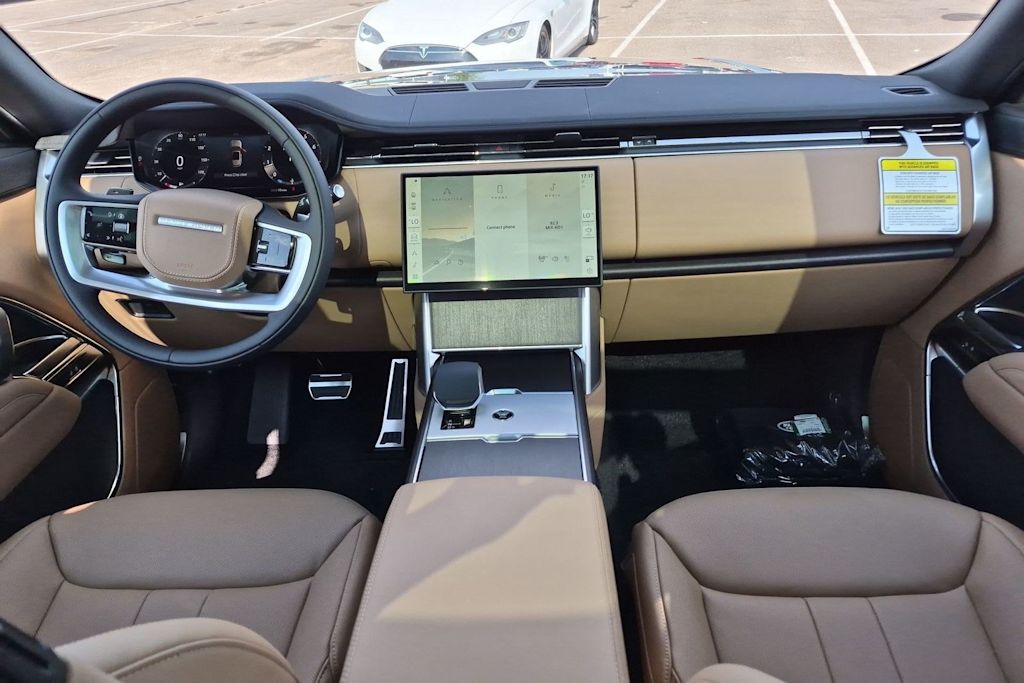 Thumbnail: 2026 Land Rover Range Rover - 10