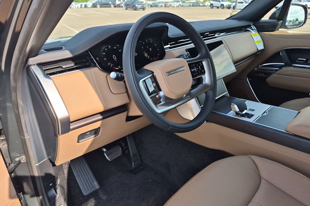 Thumbnail: 2026 Land Rover Range Rover - 2