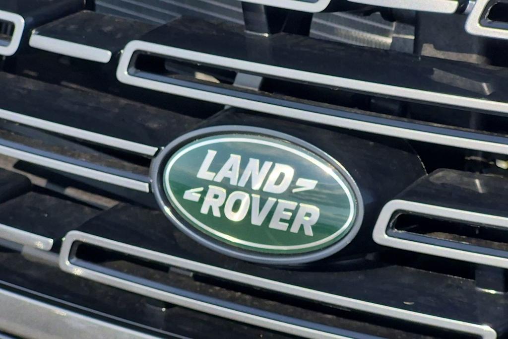 Thumbnail: 2026 Land Rover Range Rover - 23