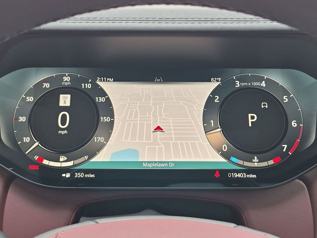 Thumbnail: 2025 Land Rover Range Rover - 16