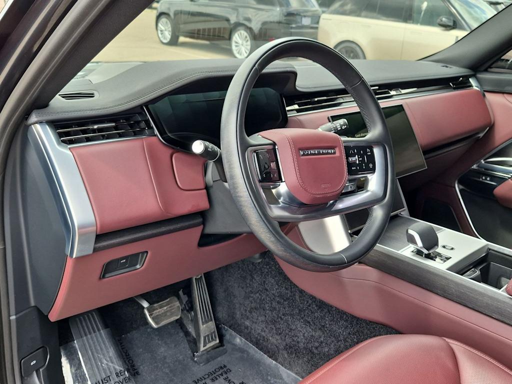 Thumbnail: 2025 Land Rover Range Rover - 2