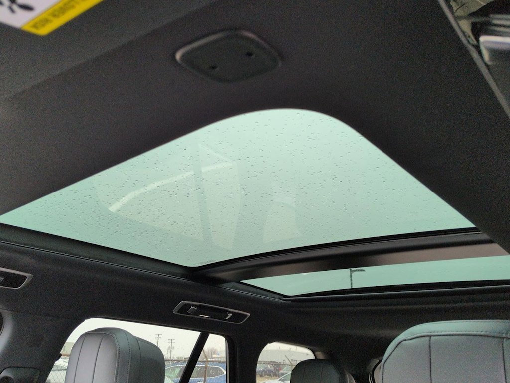 Thumbnail: 2026 Land Rover Range Rover - 26