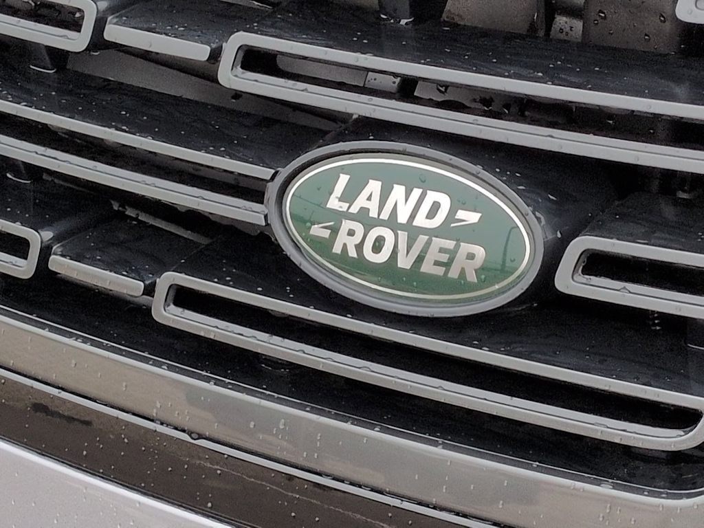 Thumbnail: 2026 Land Rover Range Rover - 7