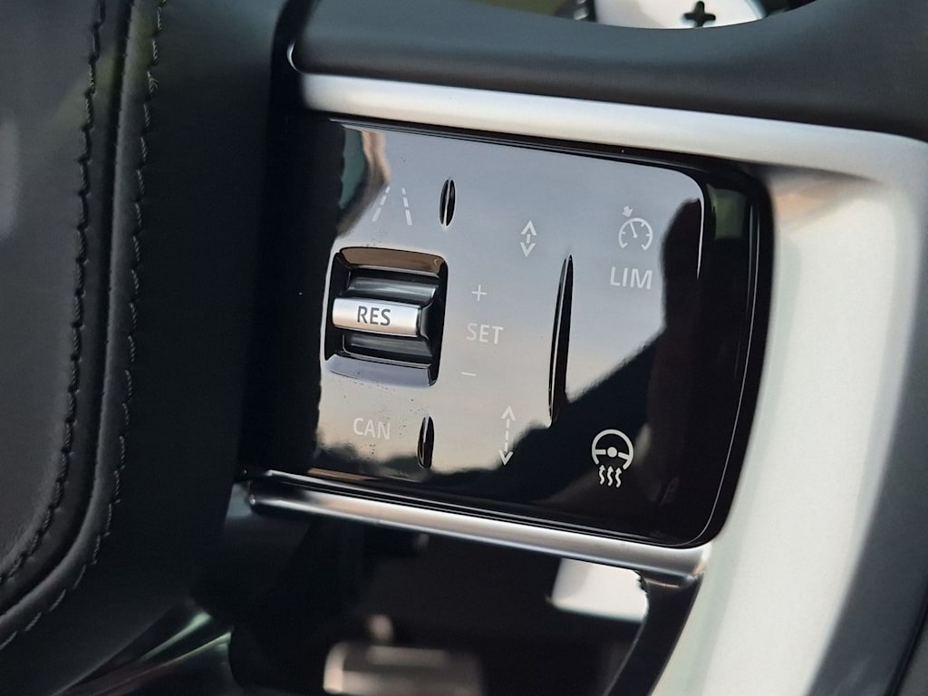 Thumbnail: 2026 Land Rover Range Rover - 22